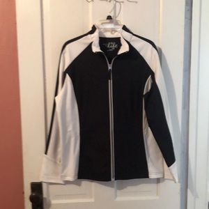Woman’s windbreaker brand new